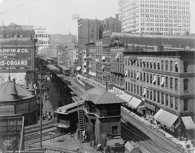 Надземное метро на Уобэш авеню (Wabash Avenue), г. Чикаго, штат Иллинойс, США, фото сделано примерно 1900-1910 г.г.